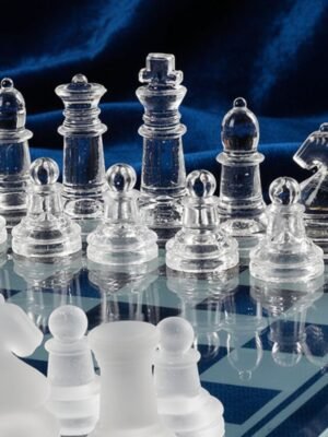 Ajedrez de Lujo en Cristal Transparente