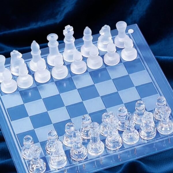 Ajedrez de Lujo en Cristal Transparente